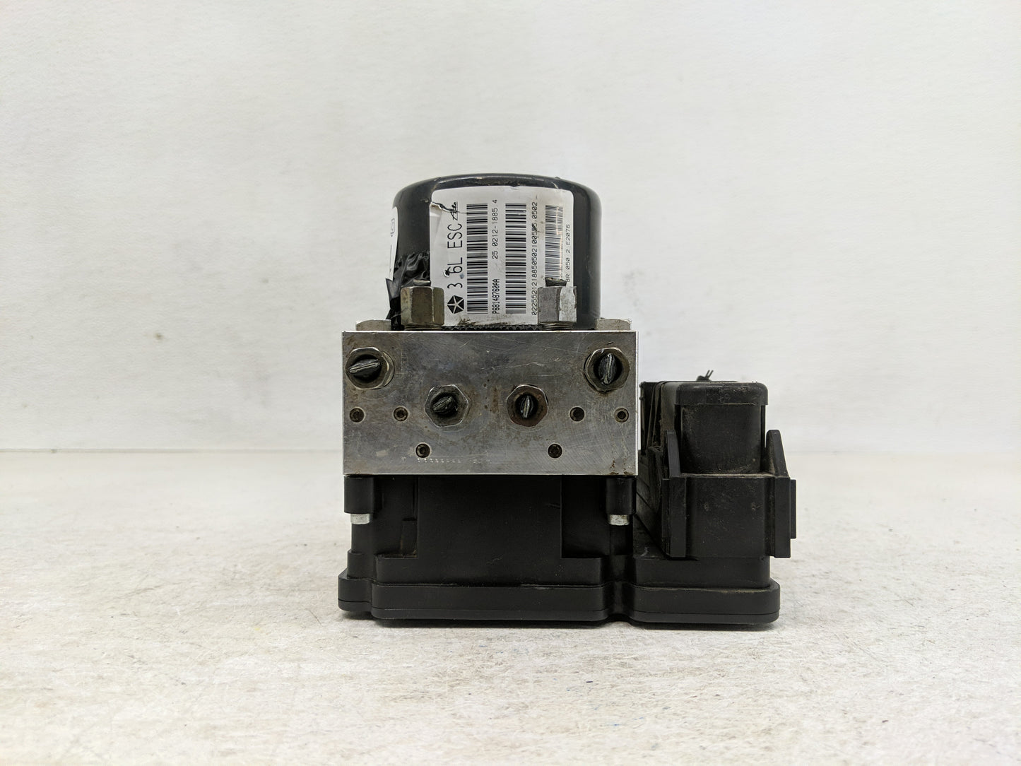 2011-2014 Dodge Avenger ABS Pump Control Module Replacement P/N:P68148760AA Fits Fits 2010 2011 2012 2013 2014 OEM Used Auto