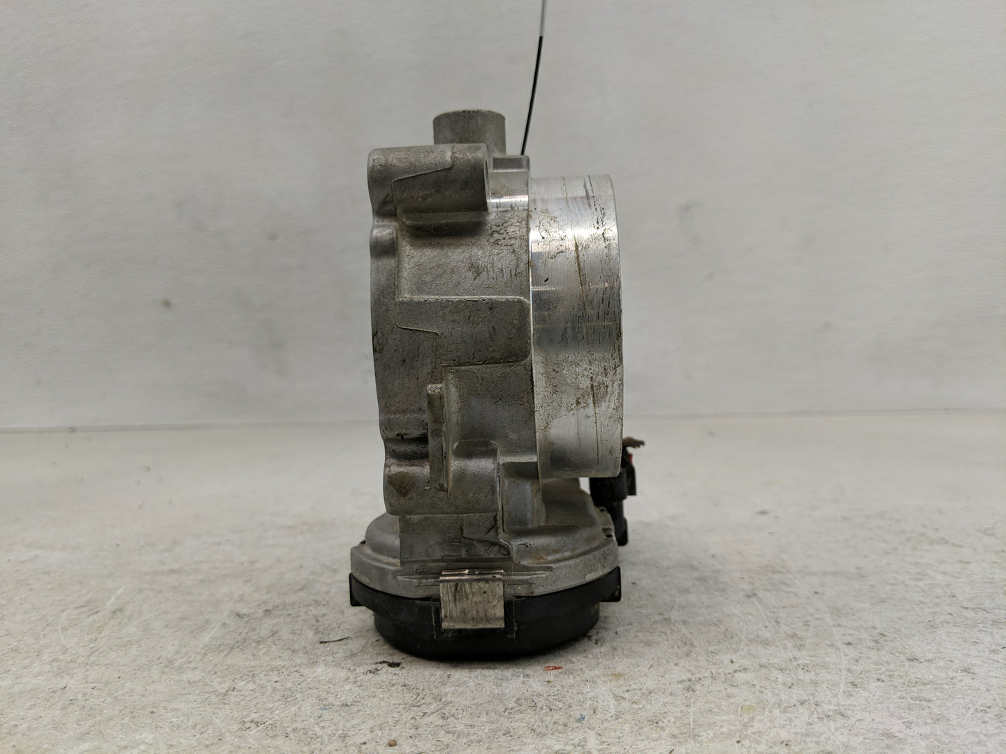 2011-2014 Dodge Avenger Throttle Body P/N:05184349AC 0 280 750 570 Fits OEM Used Auto Parts - Oemusedautoparts1.com