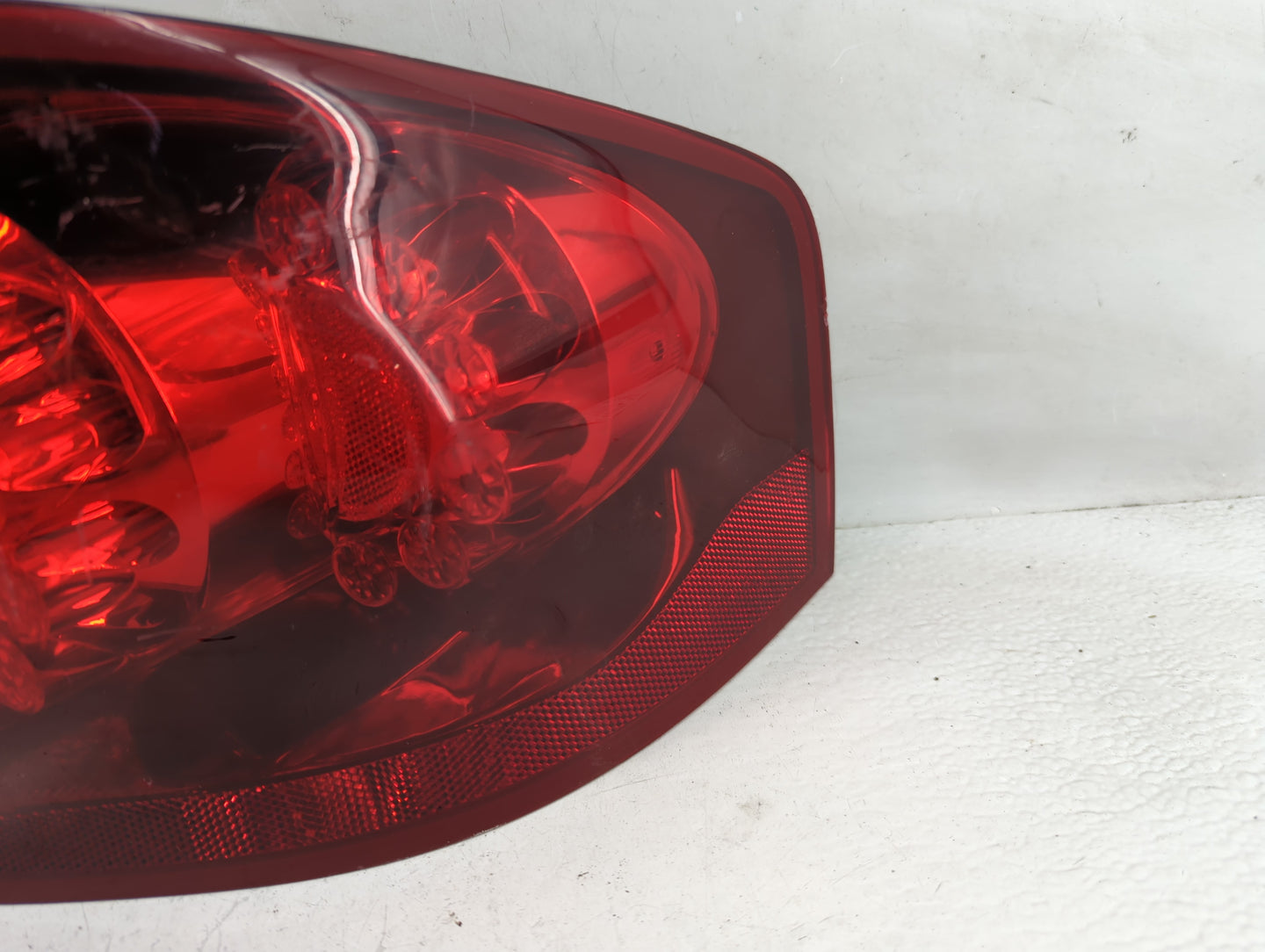 2011-2014 Dodge Avenger Tail Light Assembly Passenger Right OEM P/N:05182522AB Fits Fits 2011 2012 2013 2014 OEM Used Auto P