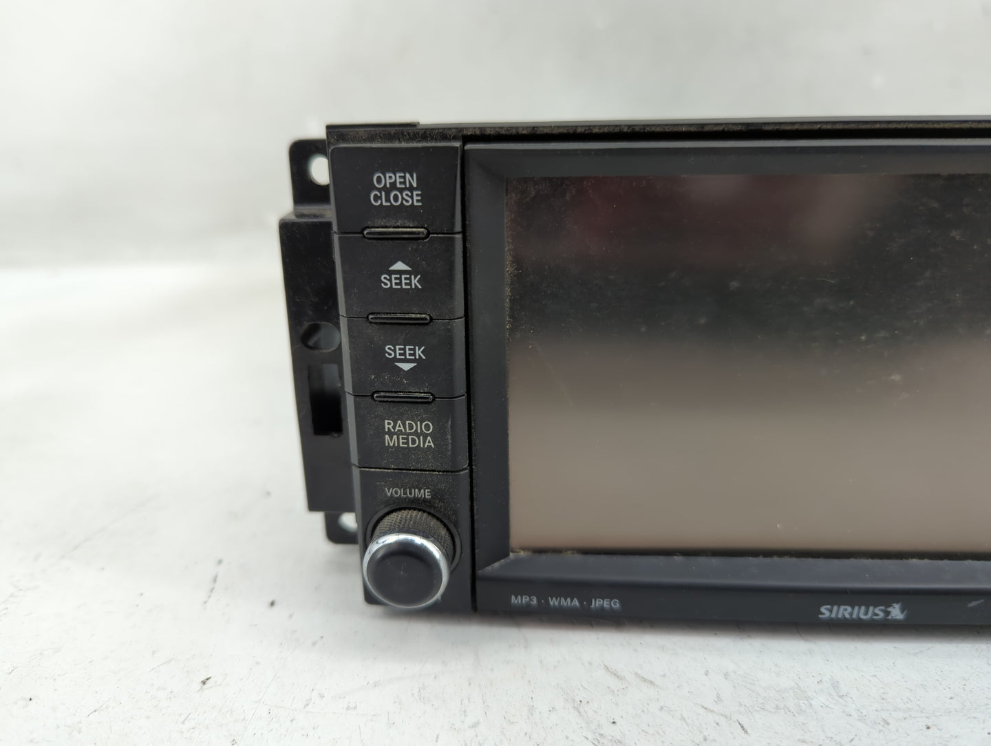 2013 Dodge Avenger Radio AM FM Cd Player Receiver Replacement P/N:P68092001AE P05091656AE Fits OEM Used Auto Parts - Oemused