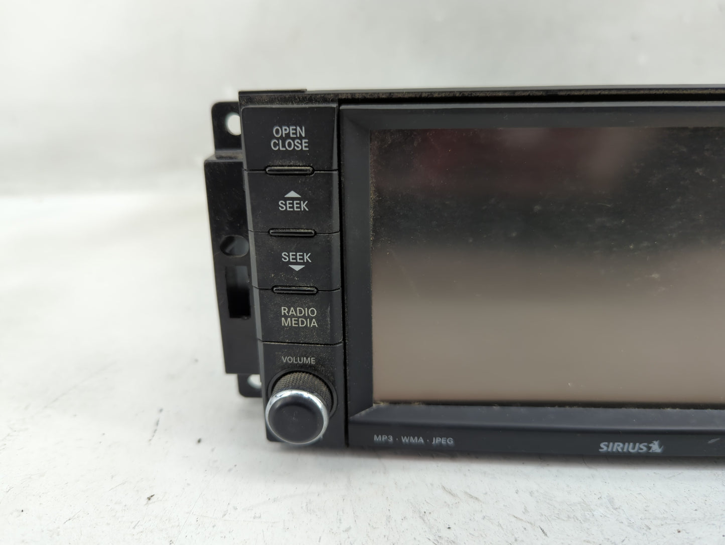 2013 Dodge Avenger Radio AM FM Cd Player Receiver Replacement P/N:P68092001AE P05091656AE Fits OEM Used Auto Parts - Oemused