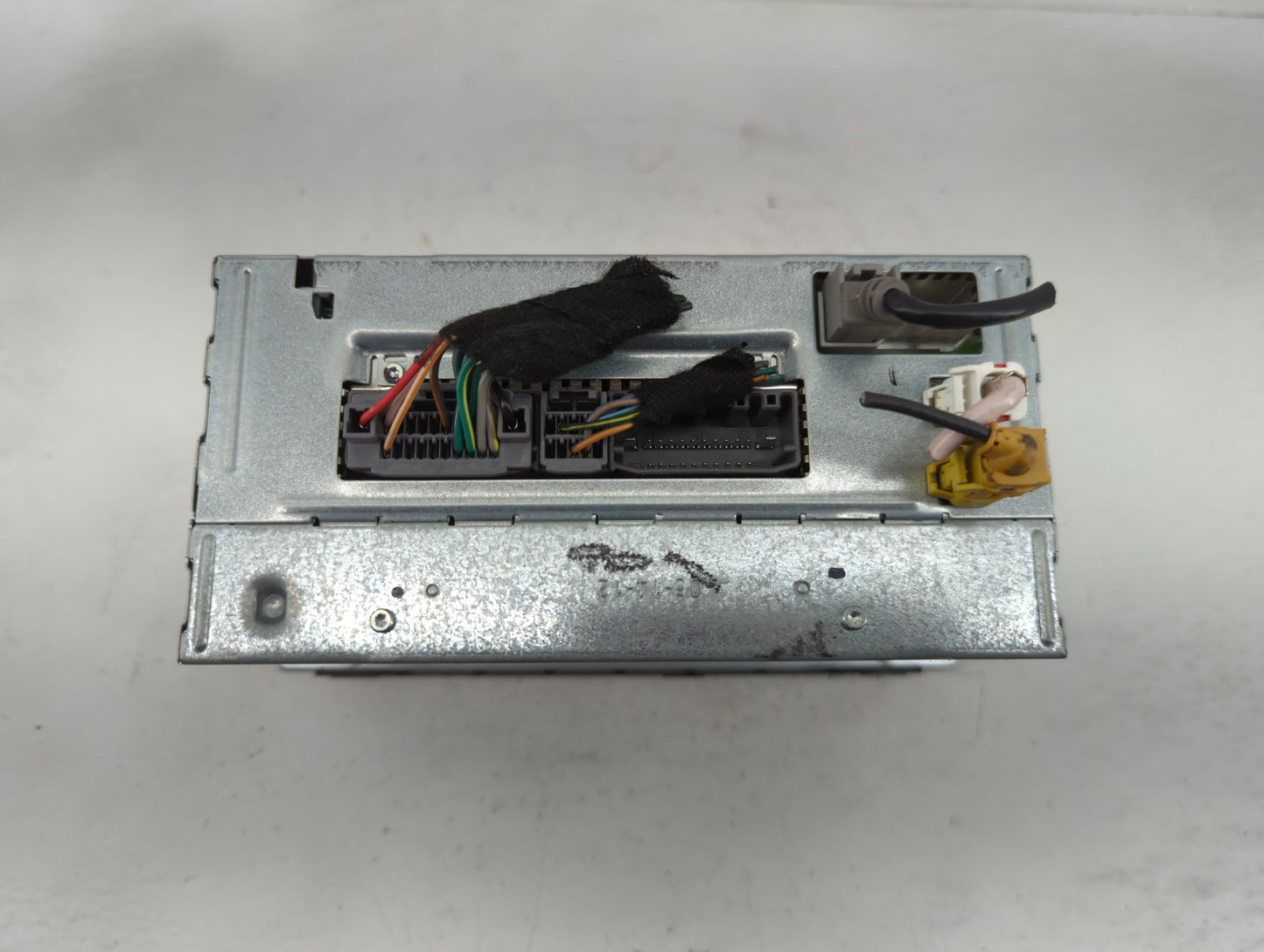 2013 Dodge Avenger Radio AM FM Cd Player Receiver Replacement P/N:P68092001AE P05091656AE Fits OEM Used Auto Parts - Oemused