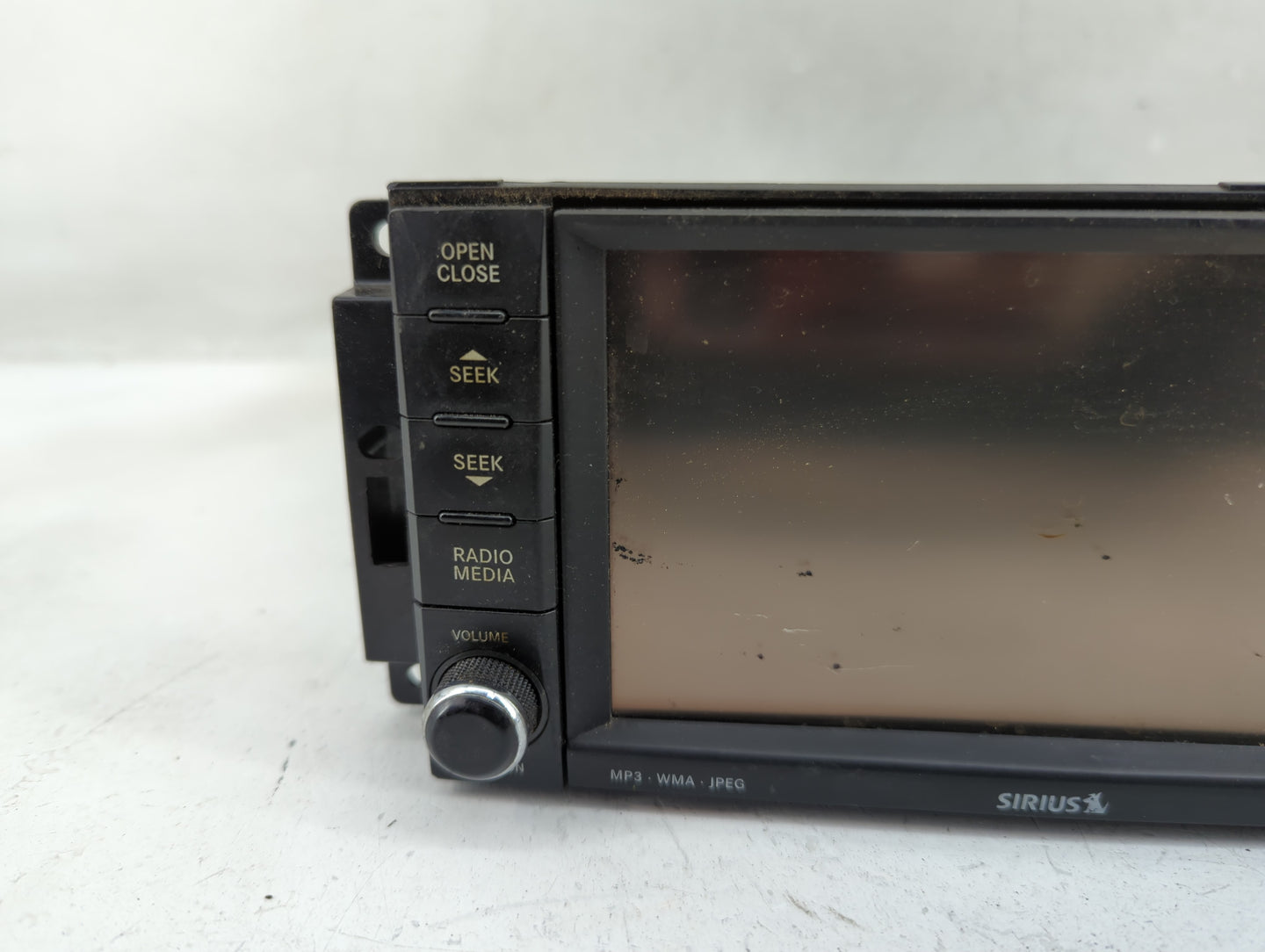 2013 Dodge Avenger Radio AM FM Cd Player Receiver Replacement P/N:P68092001AE P05091656AE Fits OEM Used Auto Parts - Oemused
