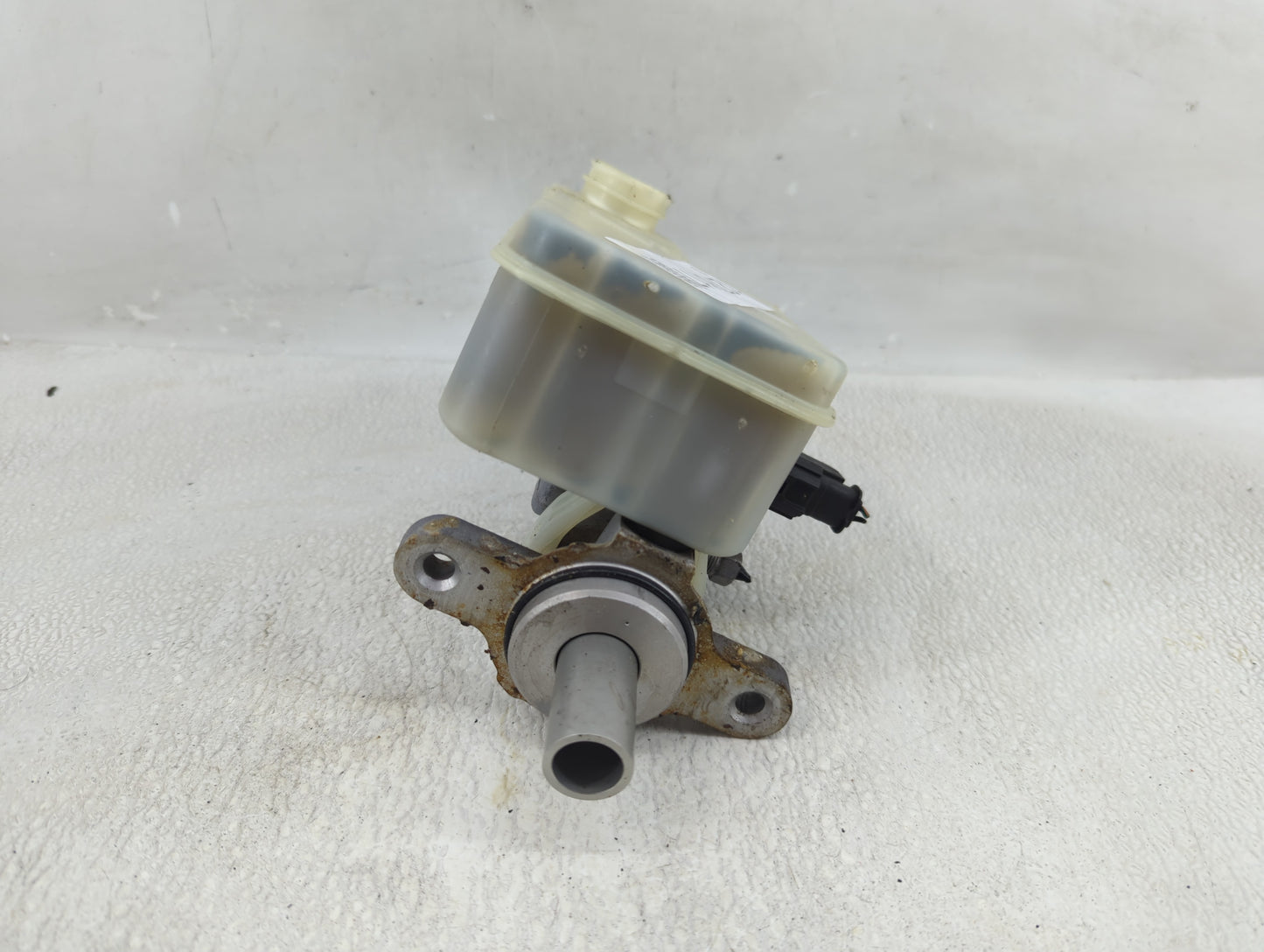 2008-2014 Dodge Avenger Brake Master Cylinder - Oemusedautoparts1.com