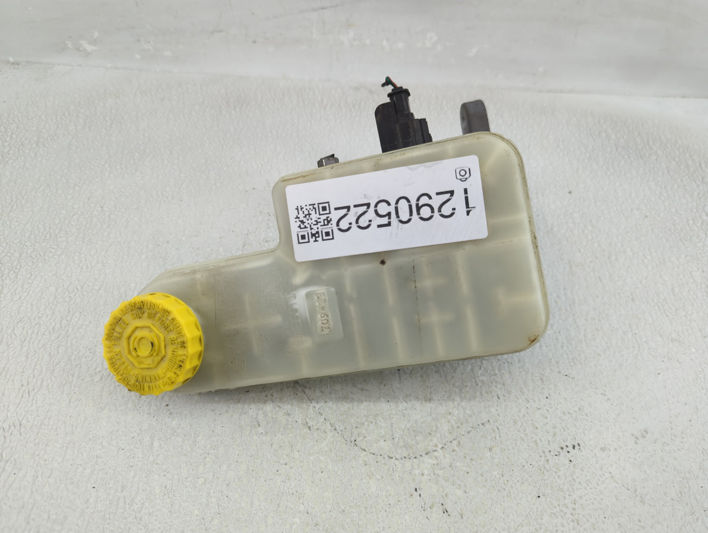 2008-2014 Dodge Avenger Brake Master Cylinder - Oemusedautoparts1.com