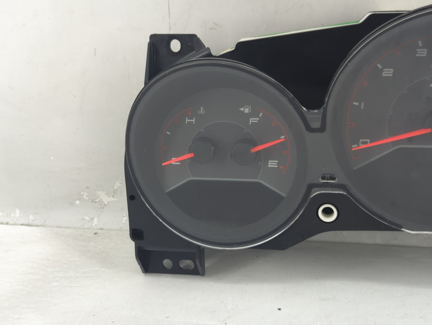 2011-2014 Dodge Avenger Instrument Cluster Speedometer Gauges P/N:P56046908AE Fits Fits 2011 2012 2013 2014 OEM Used Auto Pa