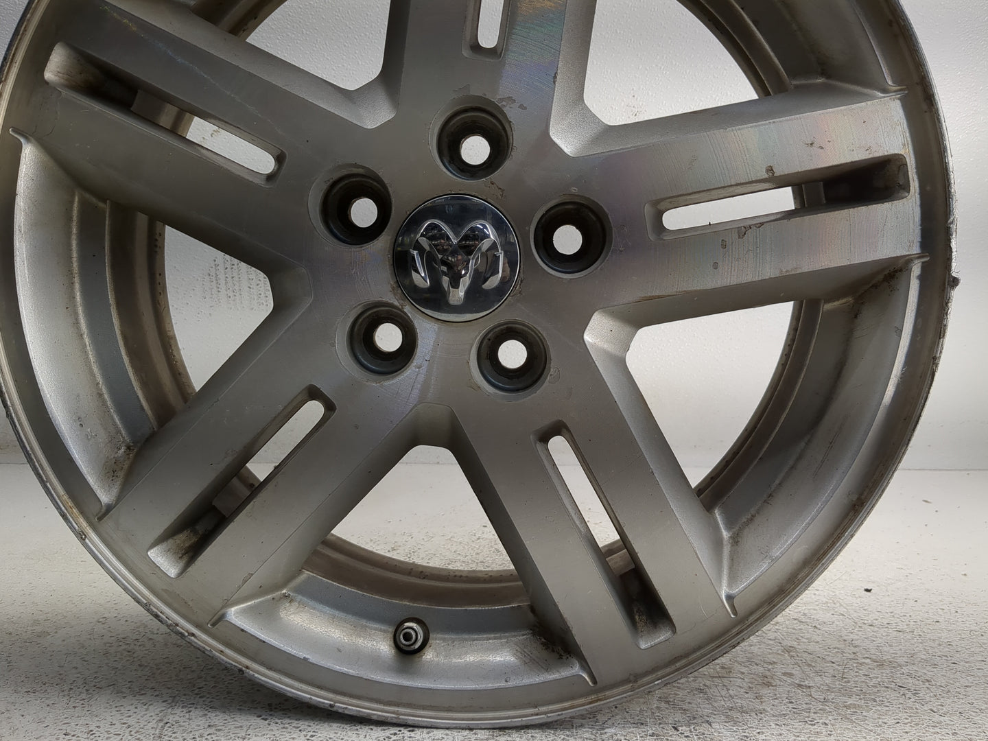 2011-2014 Dodge Avenger Oem Wheel Rim - Oemusedautoparts1.com