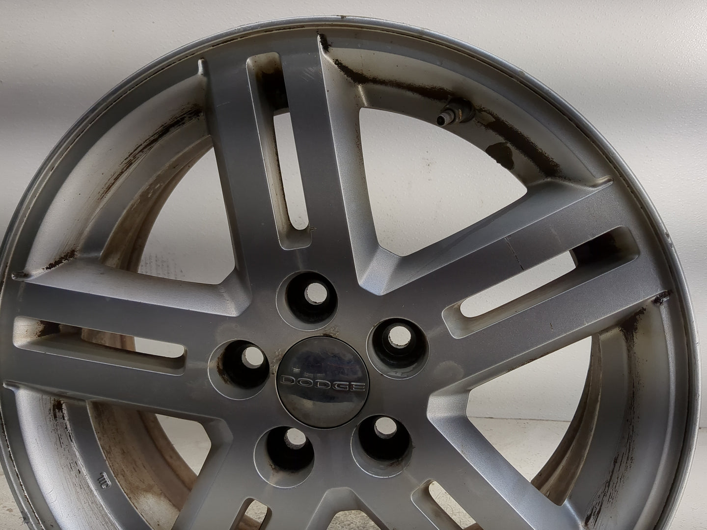 2011-2014 Dodge Avenger Oem Wheel Rim - Oemusedautoparts1.com