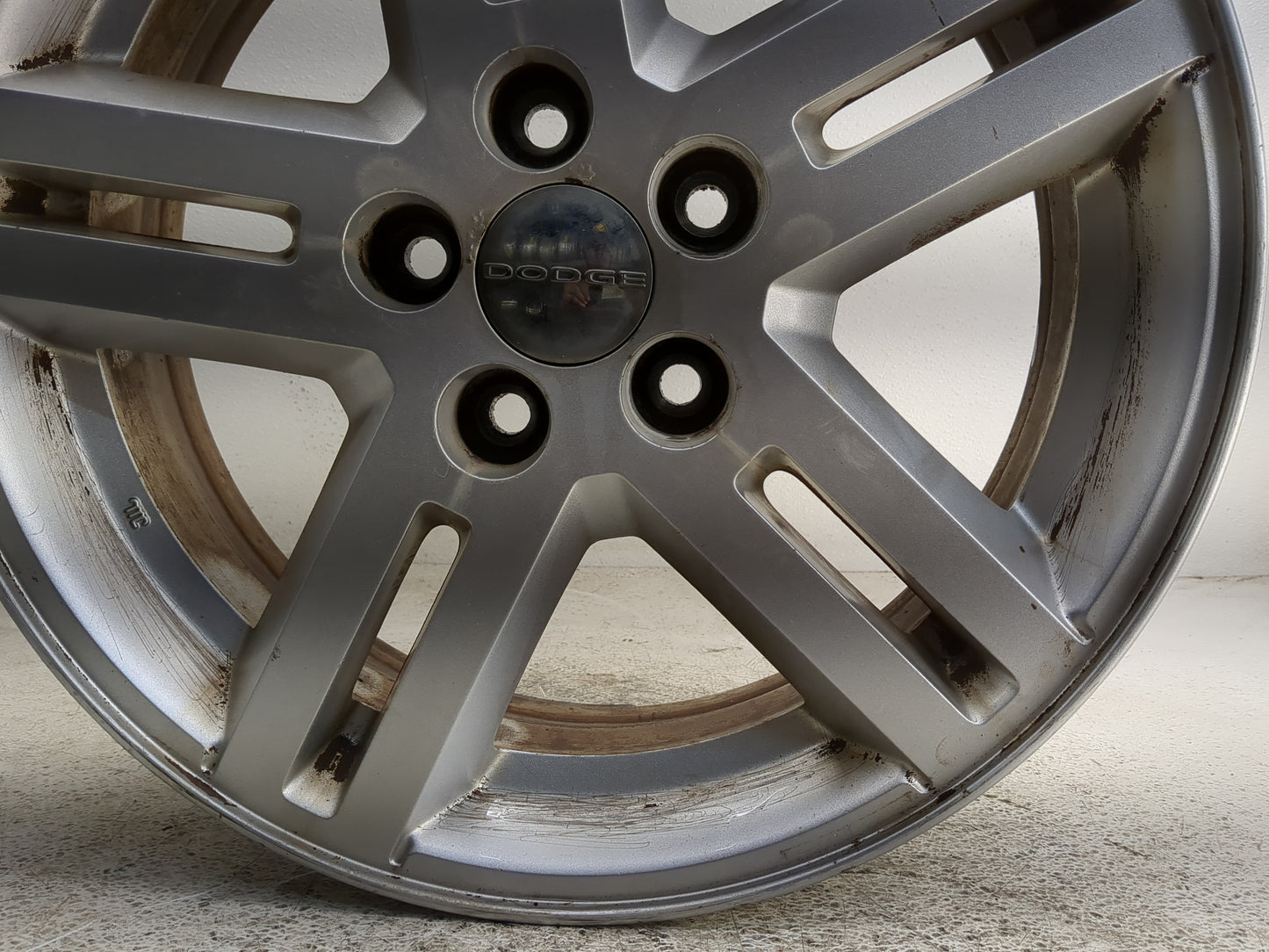 2011-2014 Dodge Avenger Oem Wheel Rim - Oemusedautoparts1.com