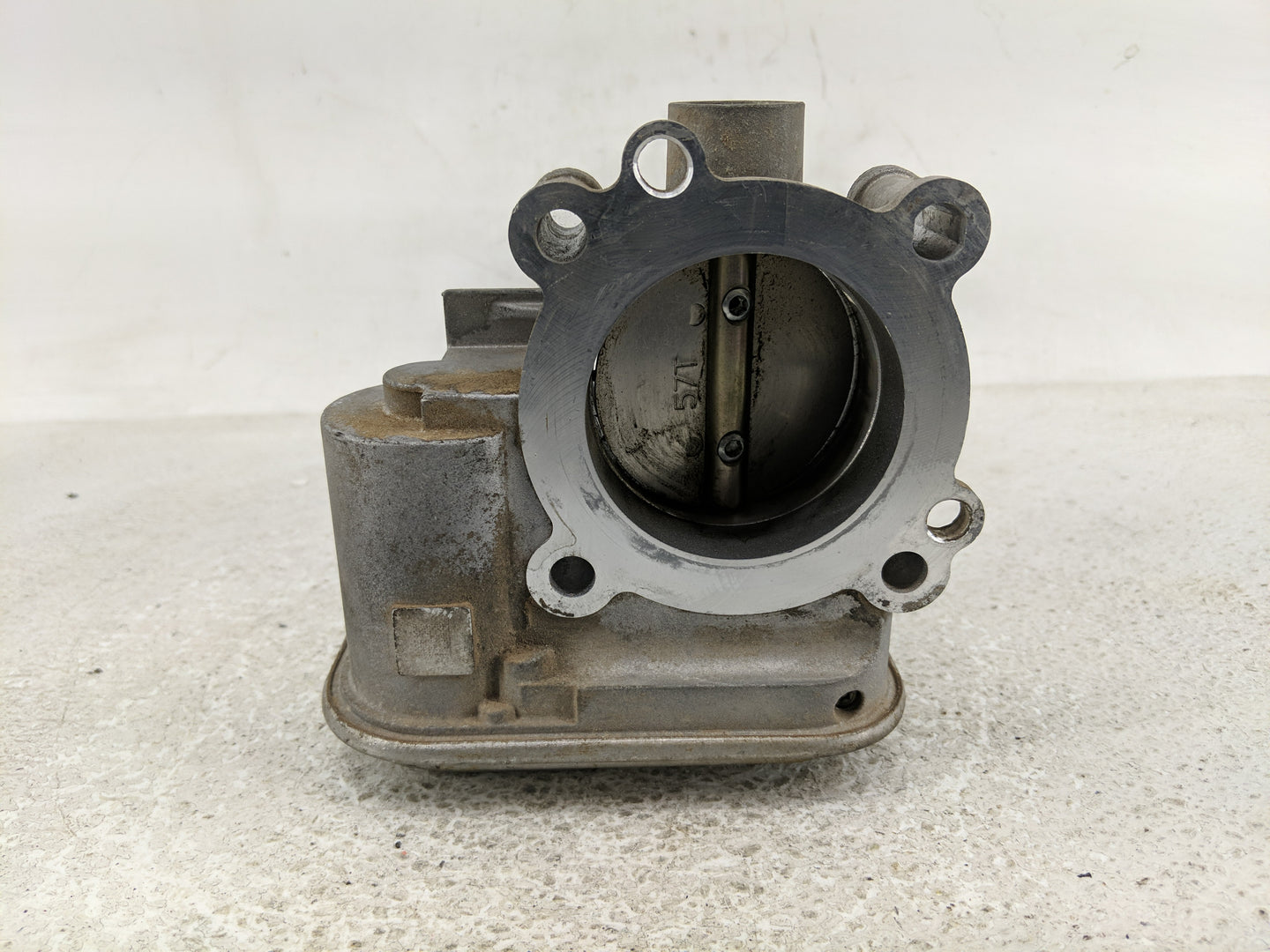 2008-2014 Dodge Avenger Throttle Body P/N:5429090 Fits Fits 2007 2008 2009 2010 2011 2012 2013 2014 2015 2016 2017 2018 OEM 