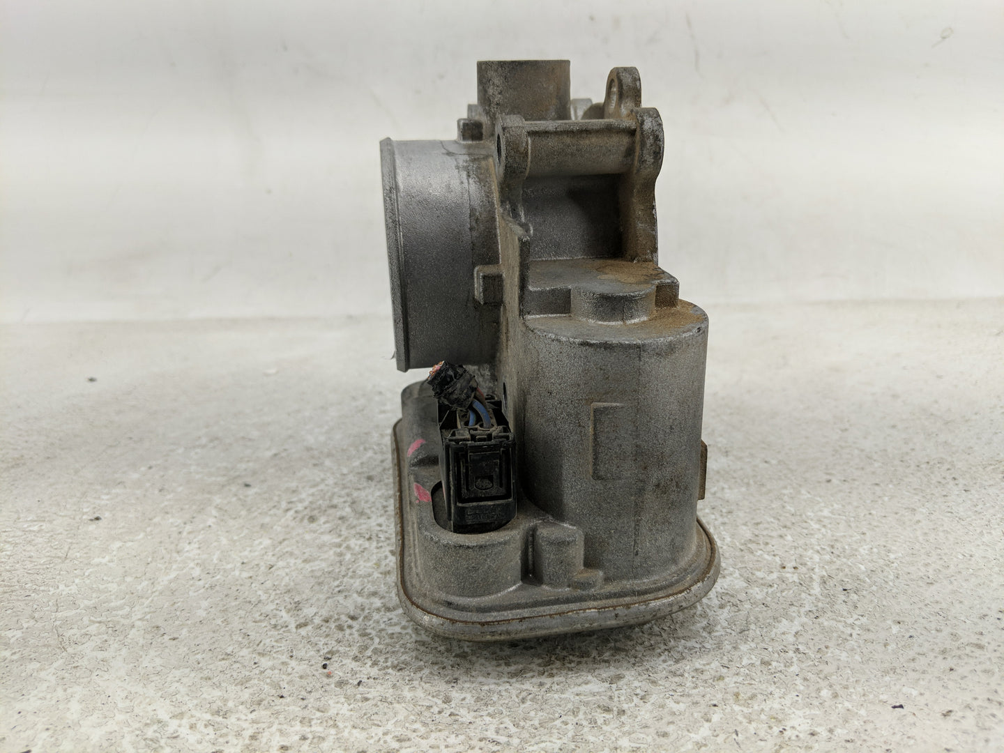 2008-2014 Dodge Avenger Throttle Body P/N:5429090 Fits Fits 2007 2008 2009 2010 2011 2012 2013 2014 2015 2016 2017 2018 OEM 