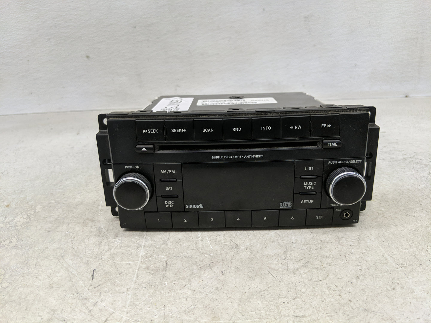 2013-2014 Dodge Avenger Radio AM FM Cd Player Receiver Replacement P/N:P05091163AC Fits Fits 2013 2014 OEM Used Auto Parts -