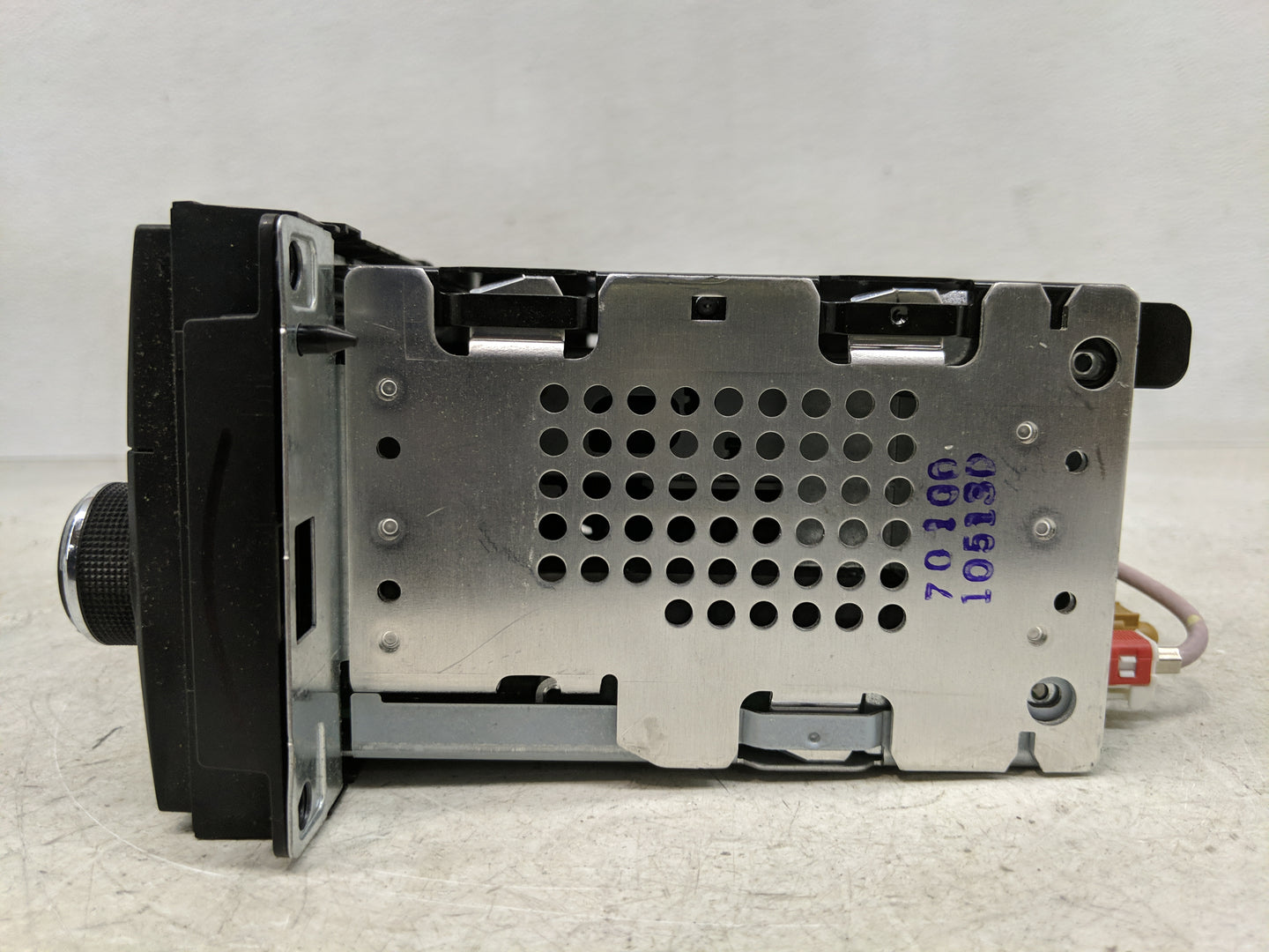 2013-2014 Dodge Avenger Radio AM FM Cd Player Receiver Replacement P/N:P05091163AC Fits Fits 2013 2014 OEM Used Auto Parts -