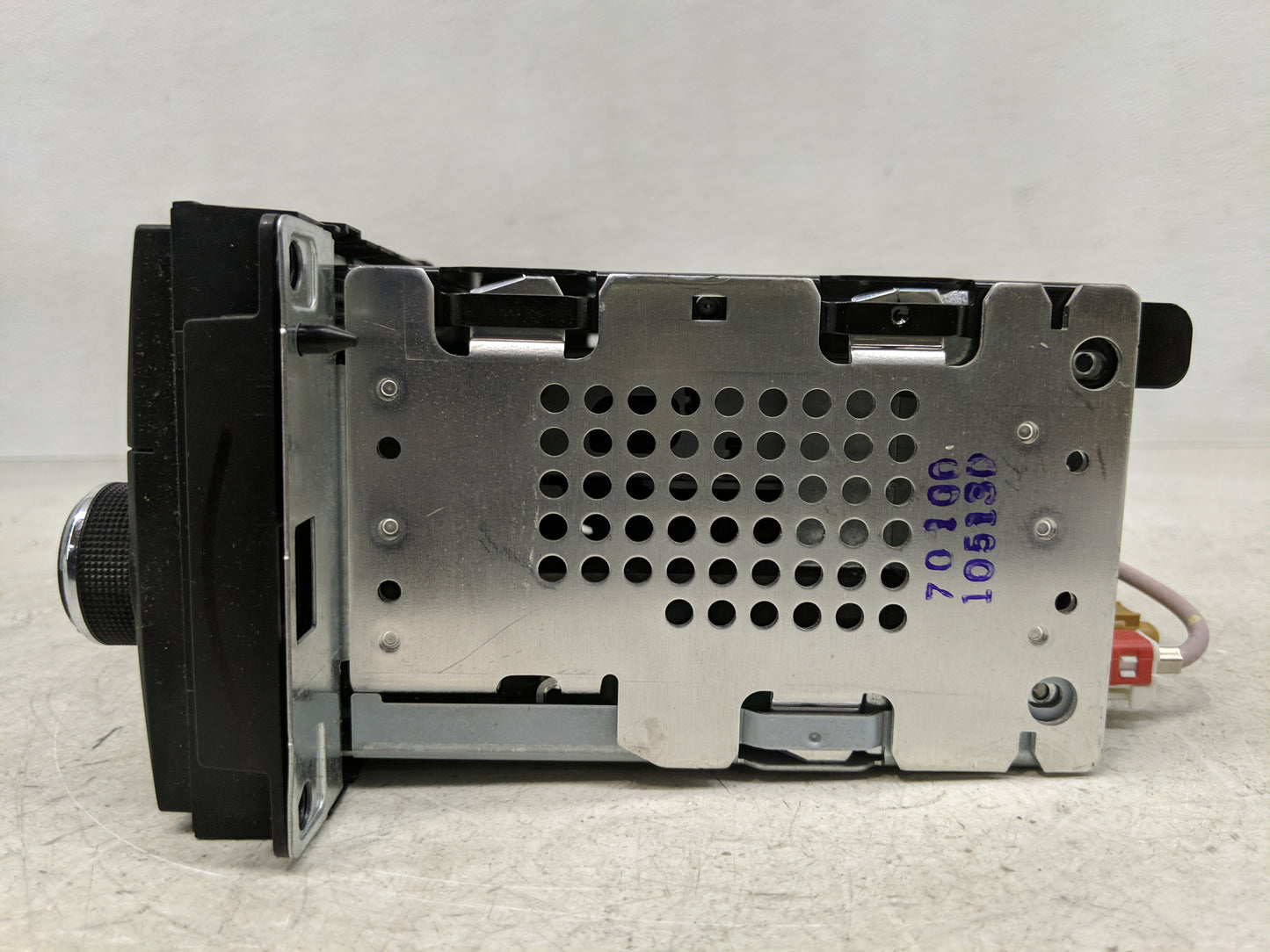 2013-2014 Dodge Avenger Radio AM FM Cd Player Receiver Replacement P/N:P05091163AC Fits Fits 2013 2014 OEM Used Auto Parts -