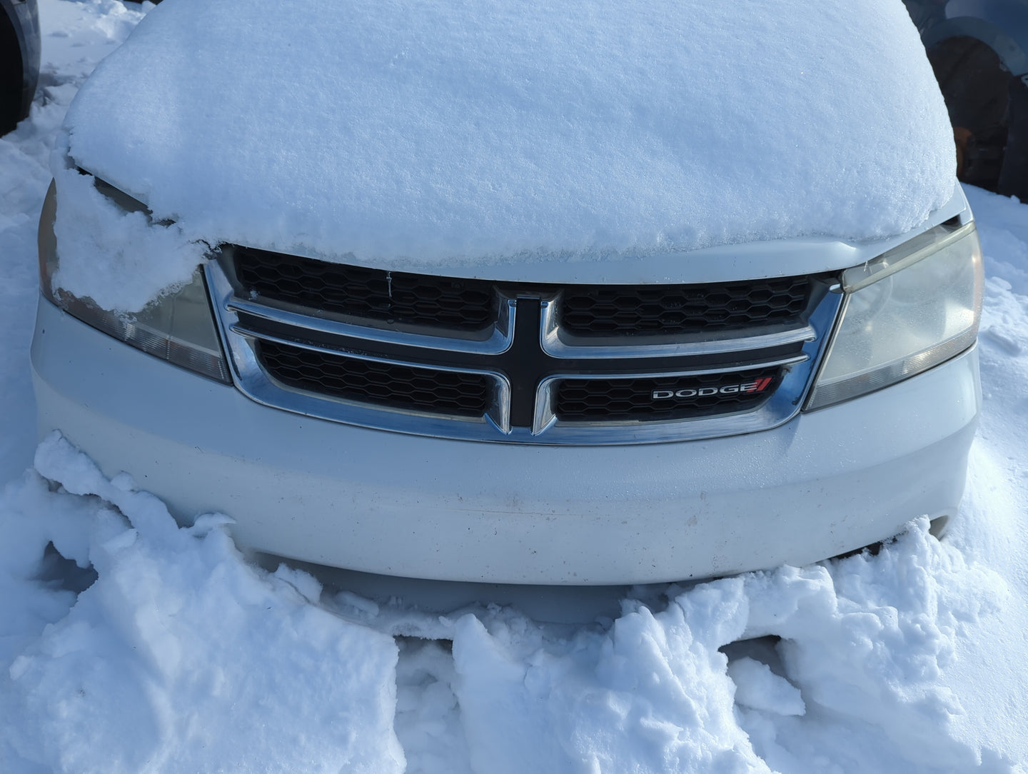 2011-2014 Dodge Avenger Front Grille Bumper Not Included 1358781 - Oemusedautoparts1.com