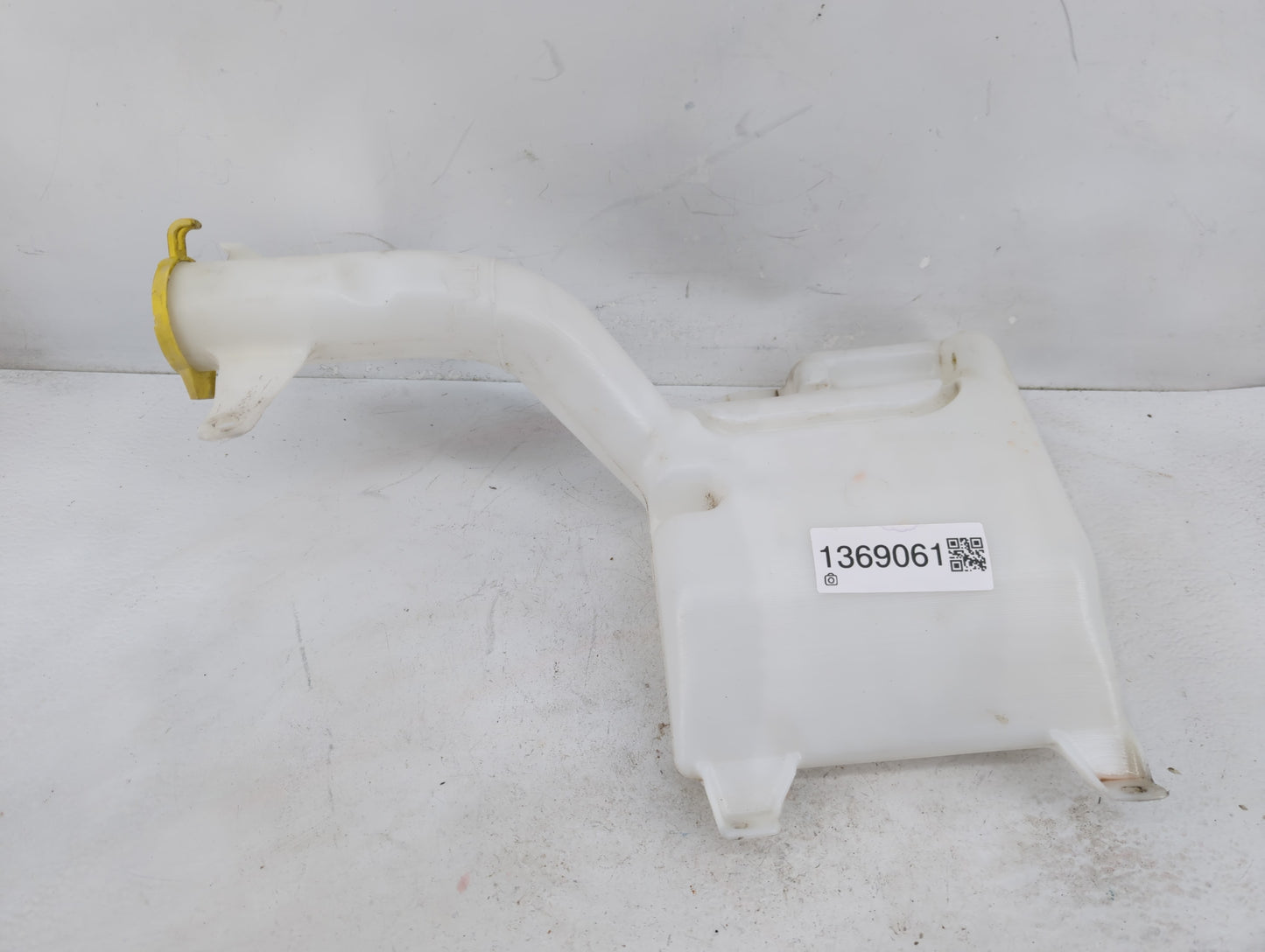 2011-2014 Dodge Avenger Windshield Washer Fluid Reservoir Bottle Oem - Oemusedautoparts1.com