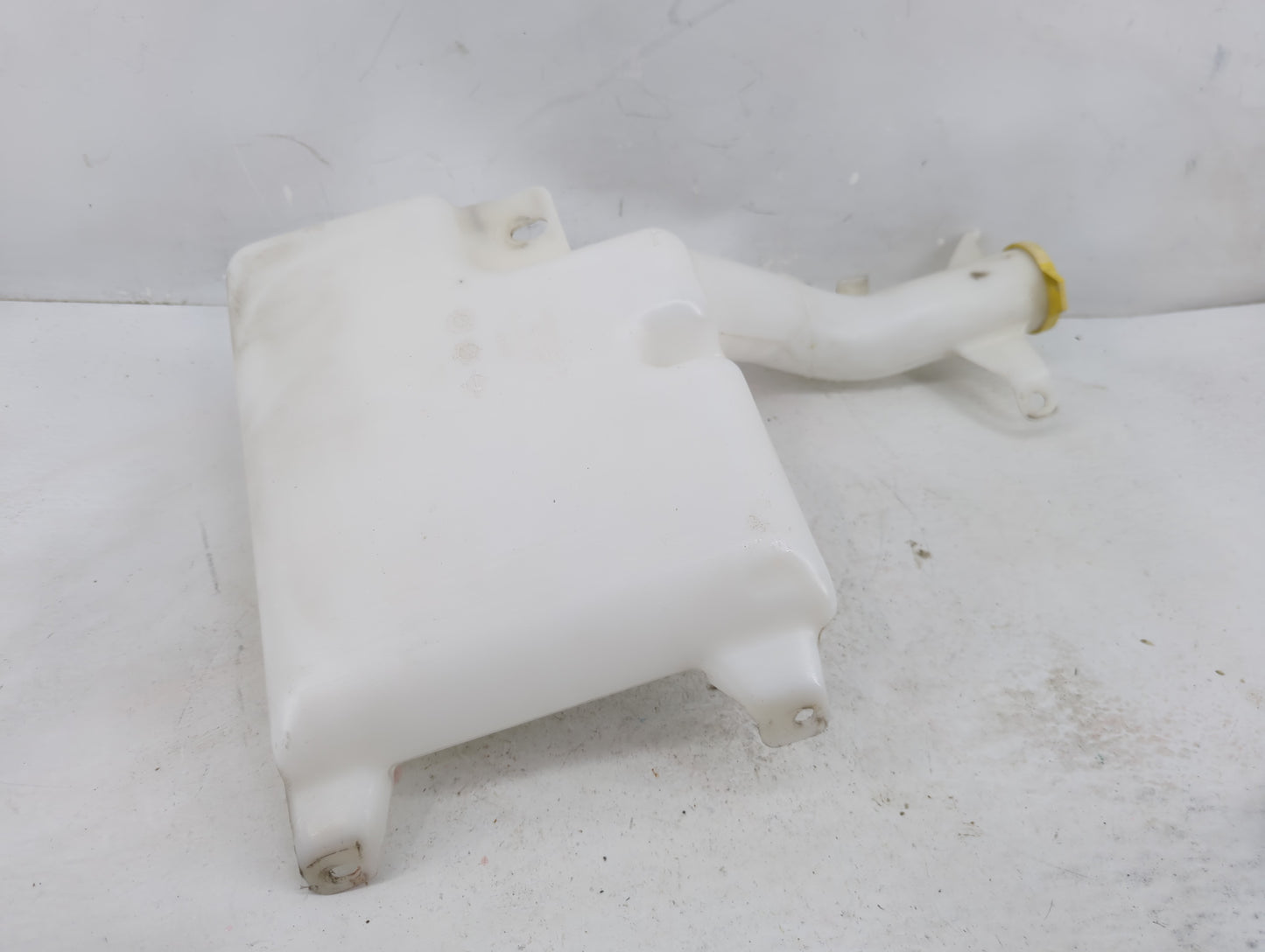2011-2014 Dodge Avenger Windshield Washer Fluid Reservoir Bottle Oem - Oemusedautoparts1.com