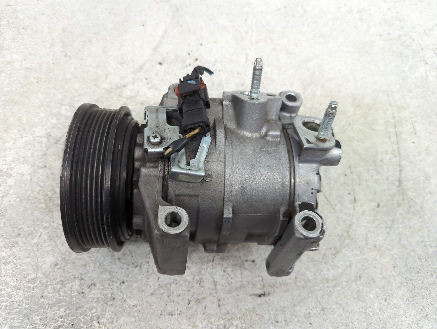 2011-2014 Dodge Avenger Air Conditioning A/c Ac Compressor Oem - Oemusedautoparts1.com