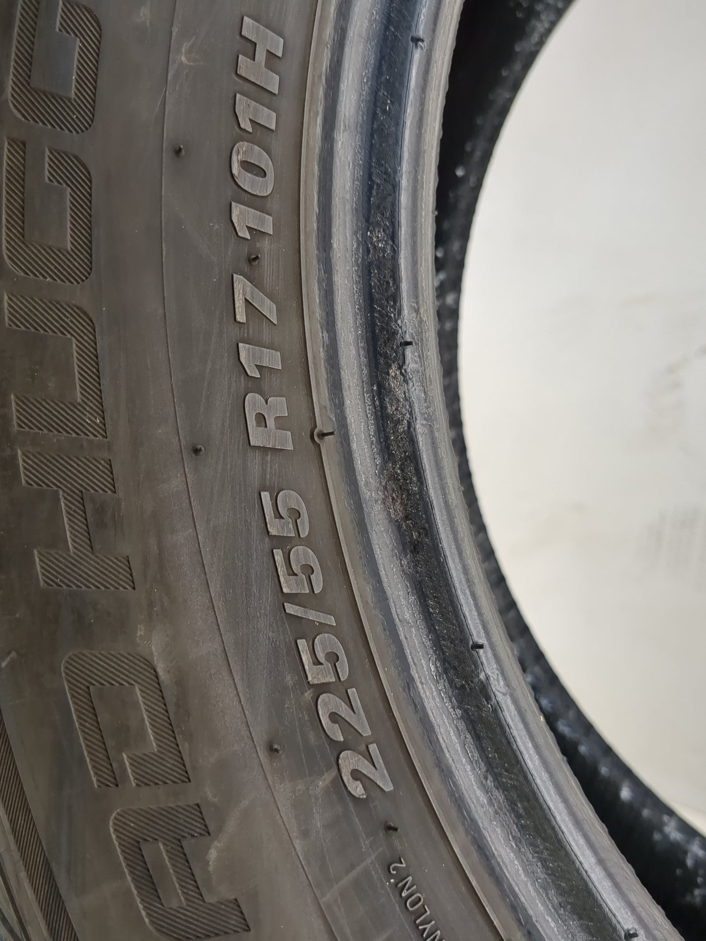 Used Tire 225/55R17 ROADHUGGER GTP AS/02 101H - Tread Depth 10/32 - Oemusedautoparts1.com