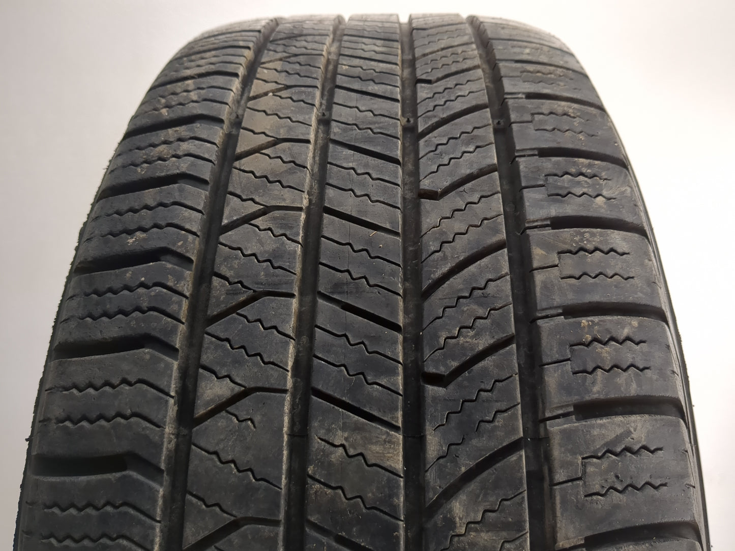 Used Tire 225/55R17 ROADHUGGER GTP AS/02 101H - Tread Depth 10/32 - Oemusedautoparts1.com