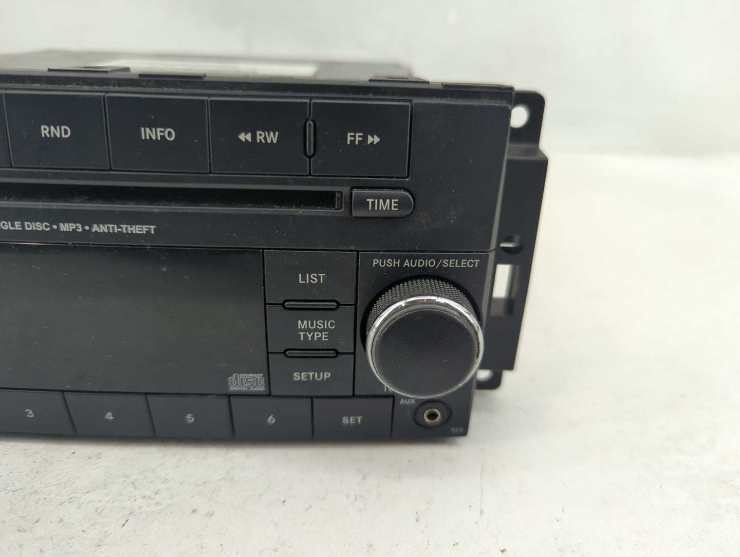2013-2014 Dodge Avenger Radio AM FM Cd Player Receiver Replacement P/N:P05091163AC Fits Fits 2013 2014 OEM Used Auto Parts -