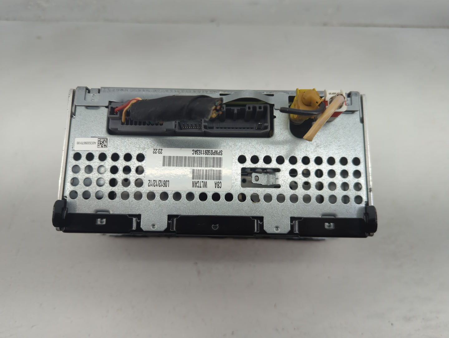2013-2014 Dodge Avenger Radio AM FM Cd Player Receiver Replacement P/N:P05091163AC Fits Fits 2013 2014 OEM Used Auto Parts -