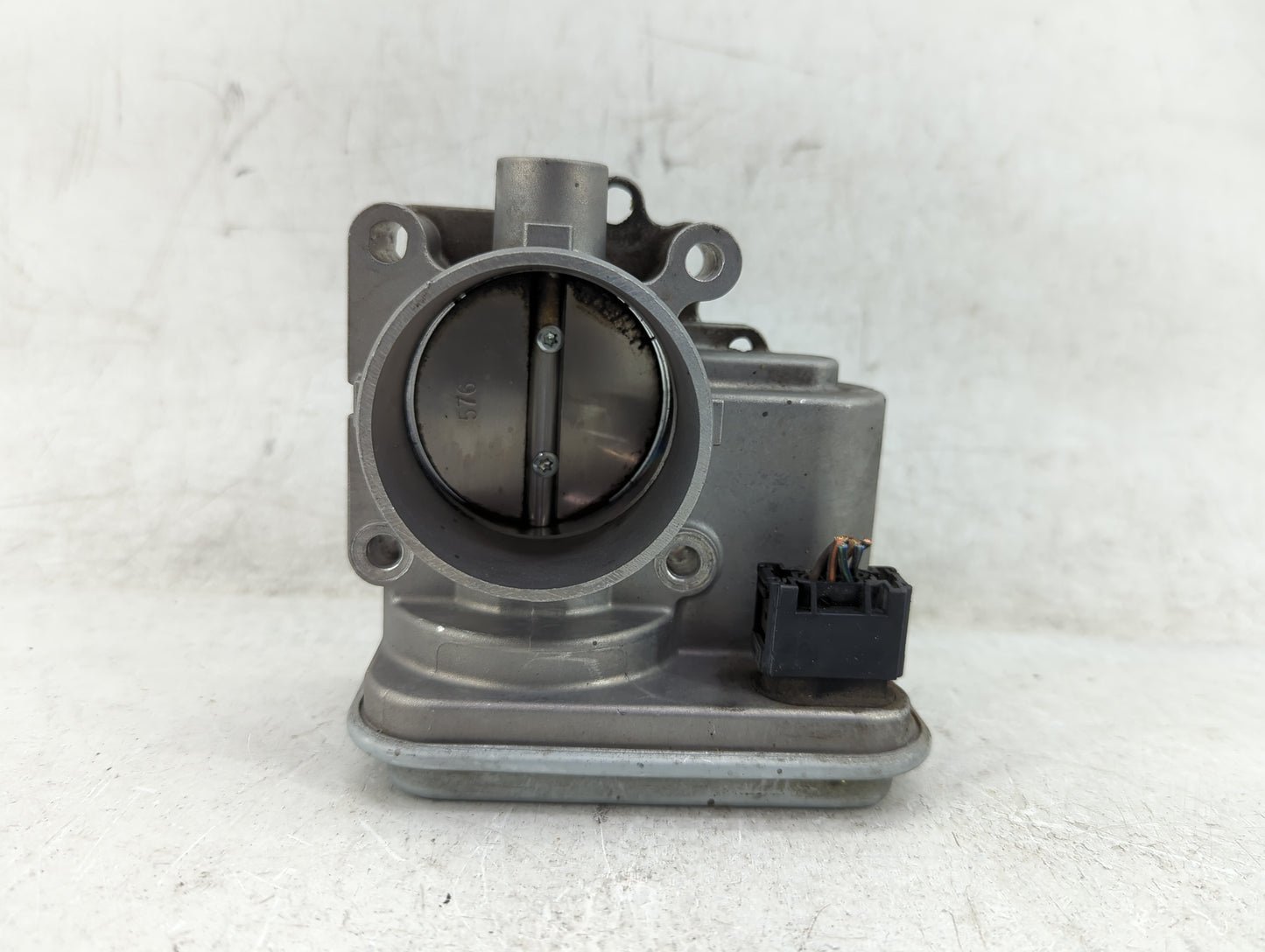2008-2014 Dodge Avenger Throttle Body Fits Fits 2007 2008 2009 2010 2011 2012 2013 2014 2015 2016 2017 2018 OEM Used Auto Pa