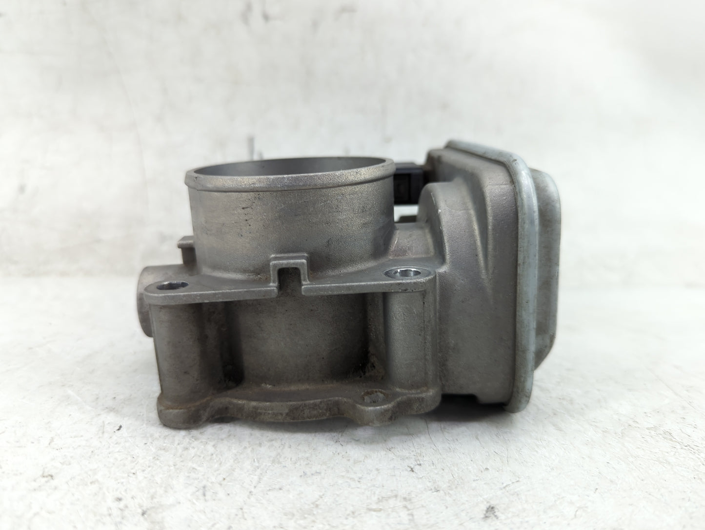 2008-2014 Dodge Avenger Throttle Body Fits Fits 2007 2008 2009 2010 2011 2012 2013 2014 2015 2016 2017 2018 OEM Used Auto Pa