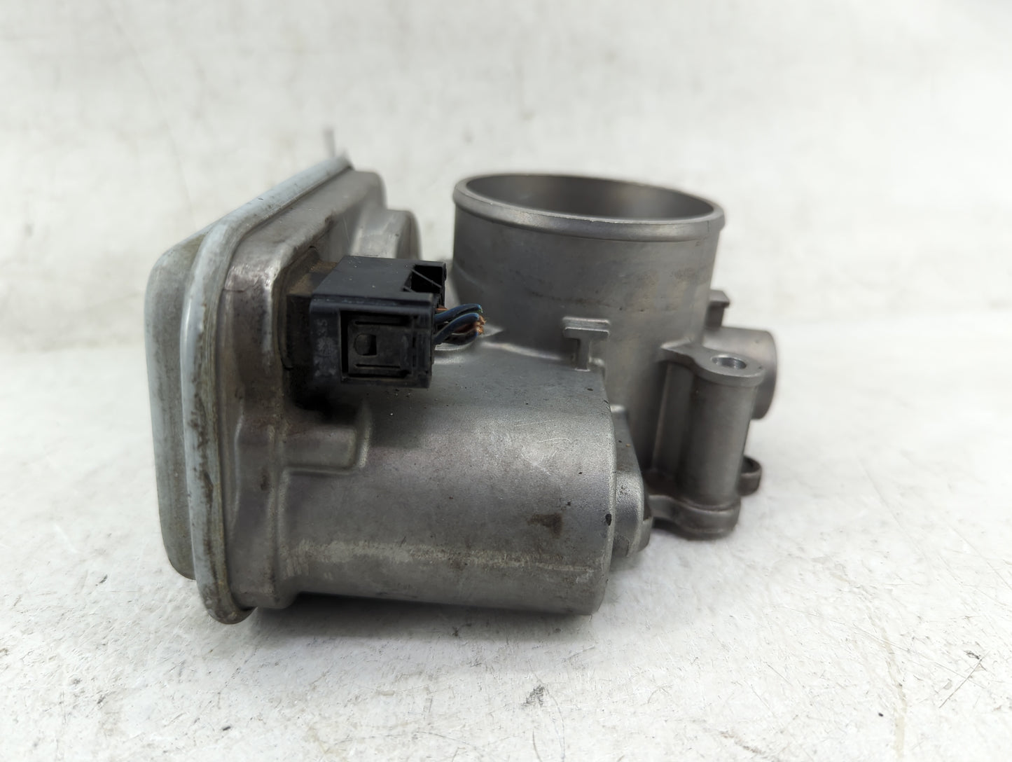 2008-2014 Dodge Avenger Throttle Body Fits Fits 2007 2008 2009 2010 2011 2012 2013 2014 2015 2016 2017 2018 OEM Used Auto Pa