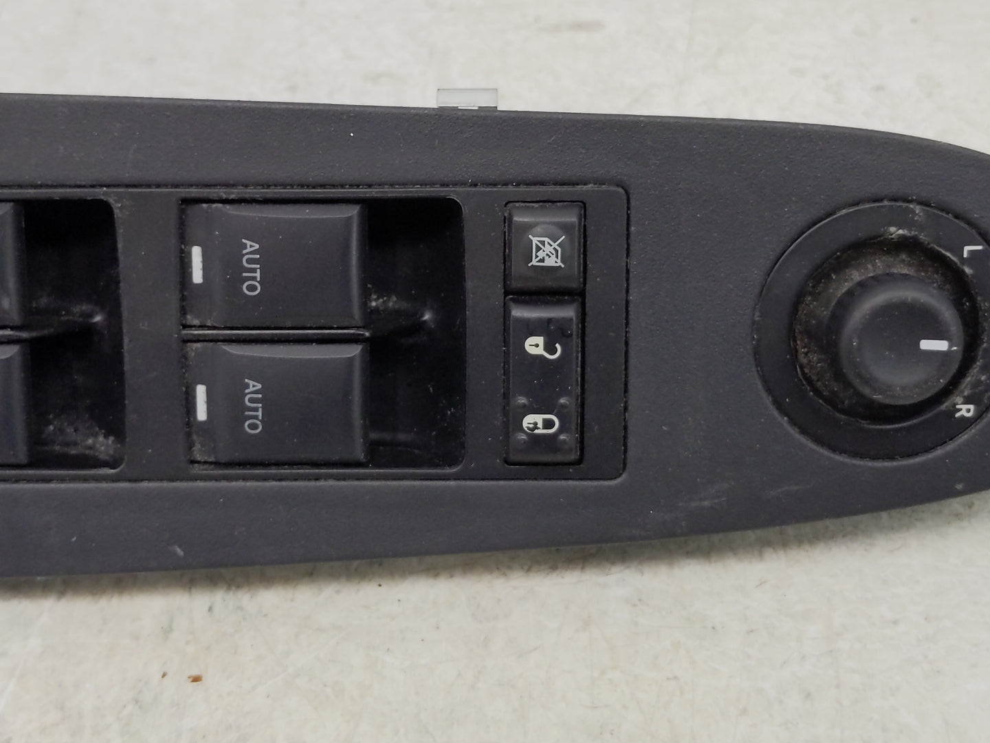 2008-2014 Dodge Avenger Master Power Window Switch Replacement Driver Side Left P/N:04602781AA Fits OEM Used Auto Parts - Oe