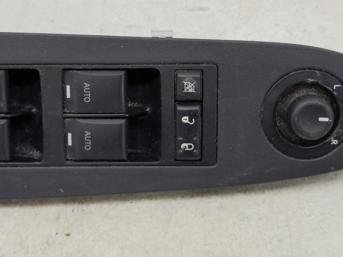 2008-2014 Dodge Avenger Master Power Window Switch Replacement Driver Side Left P/N:04602781AA Fits OEM Used Auto Parts - Oe