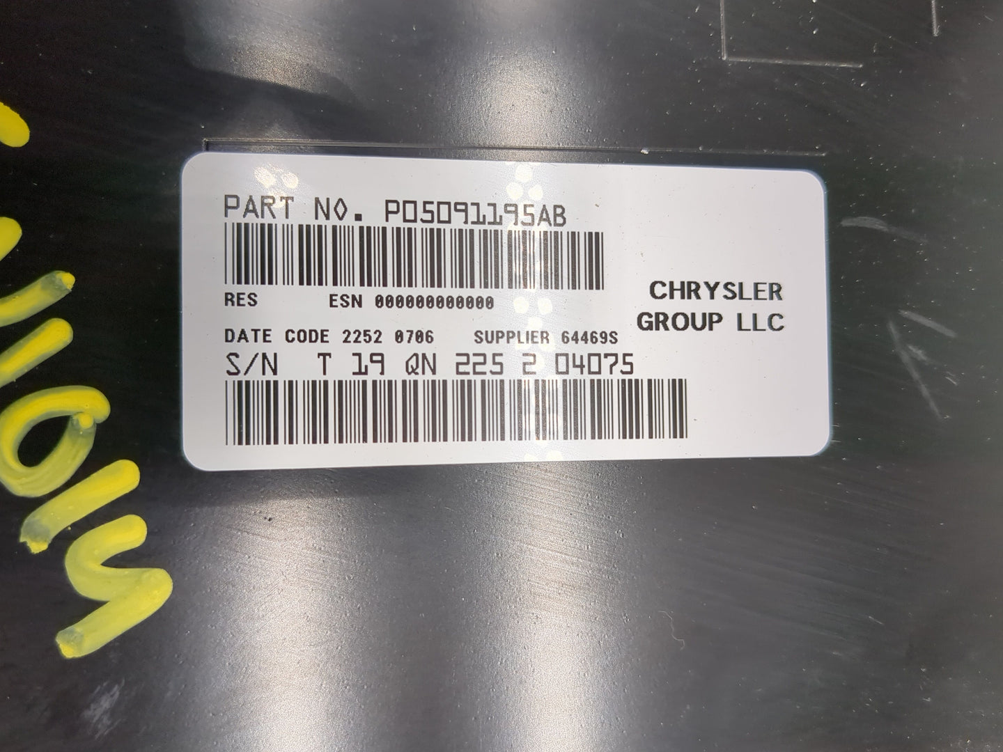 2013-2014 Dodge Avenger Radio AM FM Cd Player Receiver Replacement P/N:05091195AB Fits Fits 2012 2013 2014 2015 2016 2017 OE
