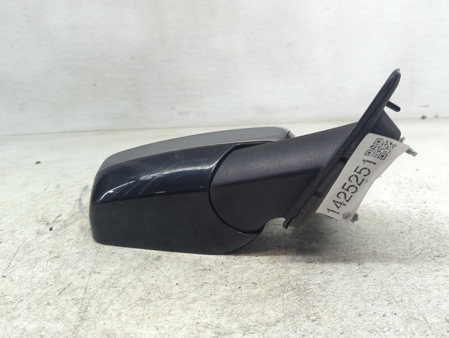 2013-2014 Dodge Avenger Passenger Side View Mirror - Right Door Mirror OEM Used - Oemusedautoparts1.com
