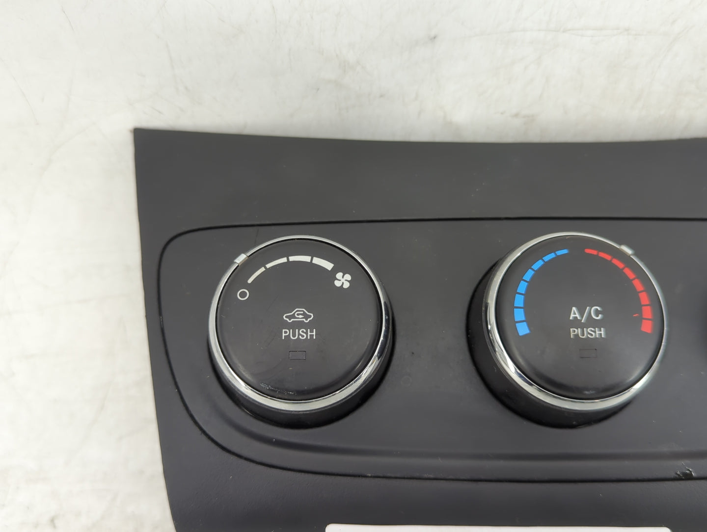 2010-2014 Dodge Avenger Climate Control Module Temperature AC/Heater Replacement P/N:P55111949AE Fits OEM Used Auto Parts - 