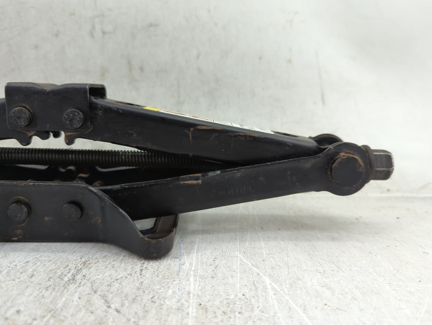 2013 Dodge Avenger Spare Scissor Car Jack - Oemusedautoparts1.com