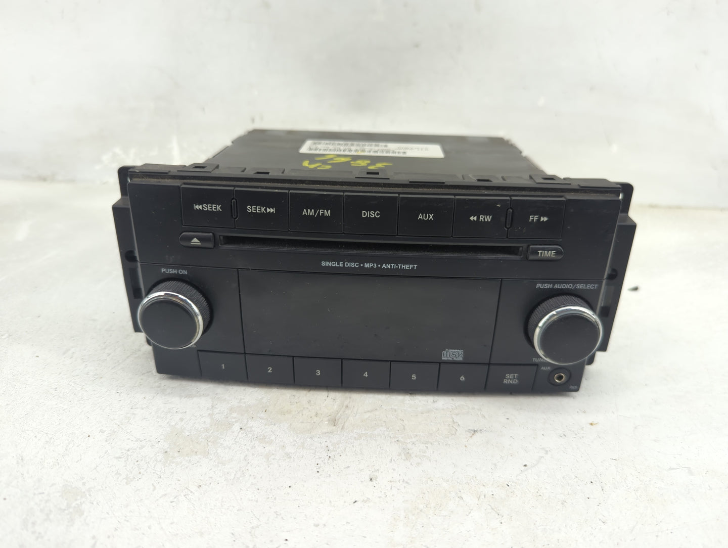 2013-2014 Dodge Avenger Radio AM FM Cd Player Receiver Replacement P/N:P05091195AC Fits Fits 2013 2014 OEM Used Auto Parts -