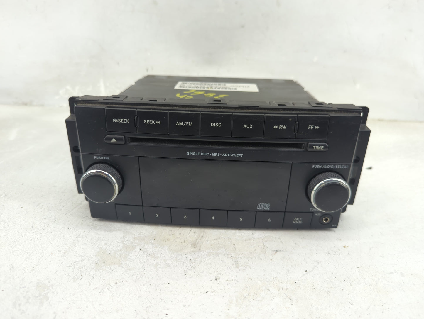 2013-2014 Dodge Avenger Radio AM FM Cd Player Receiver Replacement P/N:P05091195AC Fits Fits 2013 2014 OEM Used Auto Parts -