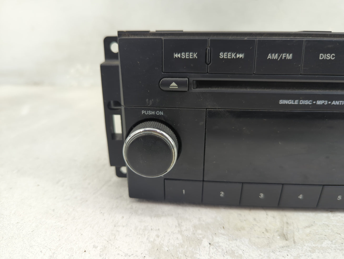 2013-2014 Dodge Avenger Radio AM FM Cd Player Receiver Replacement P/N:P05091195AC Fits Fits 2013 2014 OEM Used Auto Parts -