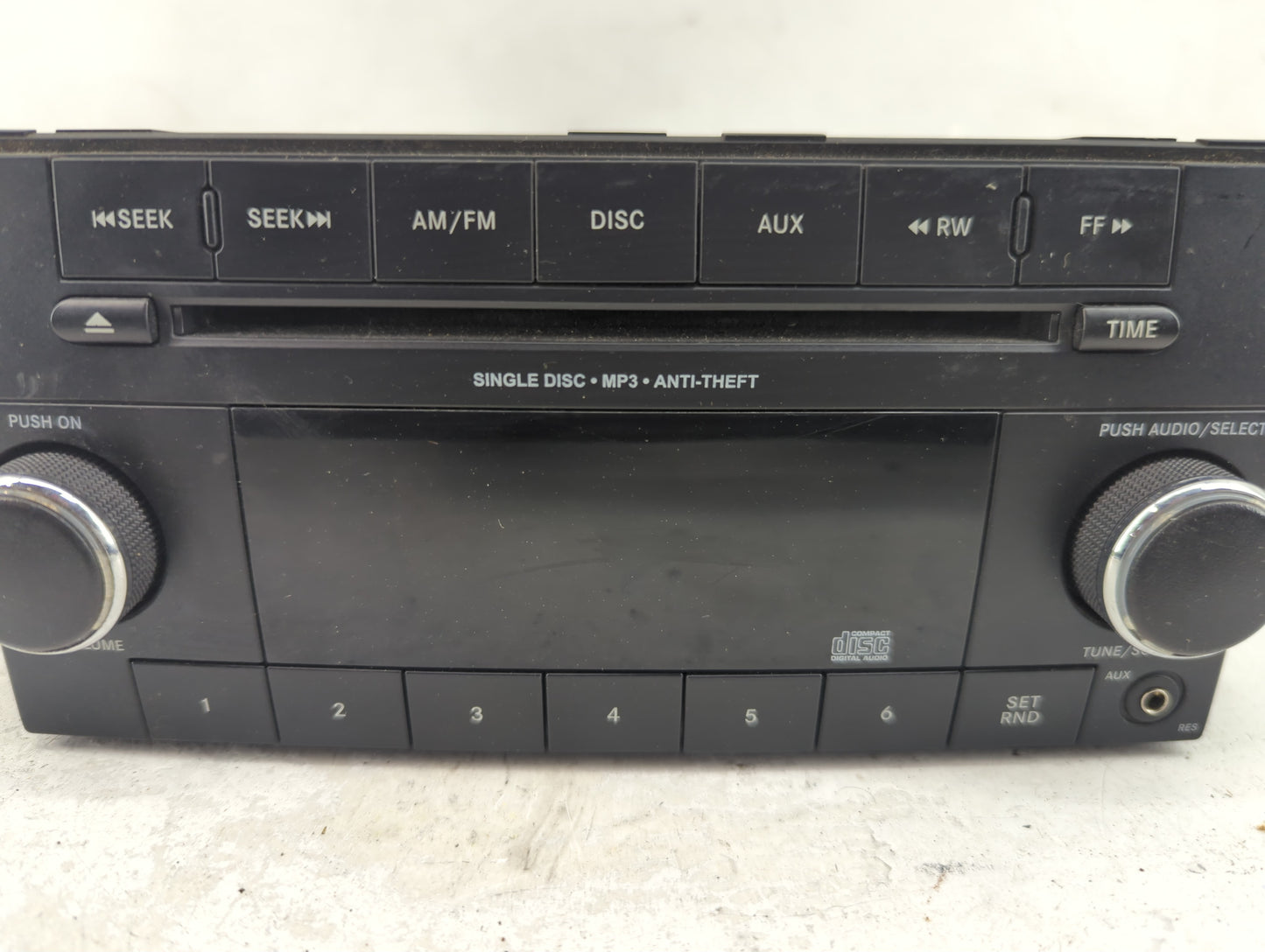 2013-2014 Dodge Avenger Radio AM FM Cd Player Receiver Replacement P/N:P05091195AC Fits Fits 2013 2014 OEM Used Auto Parts -