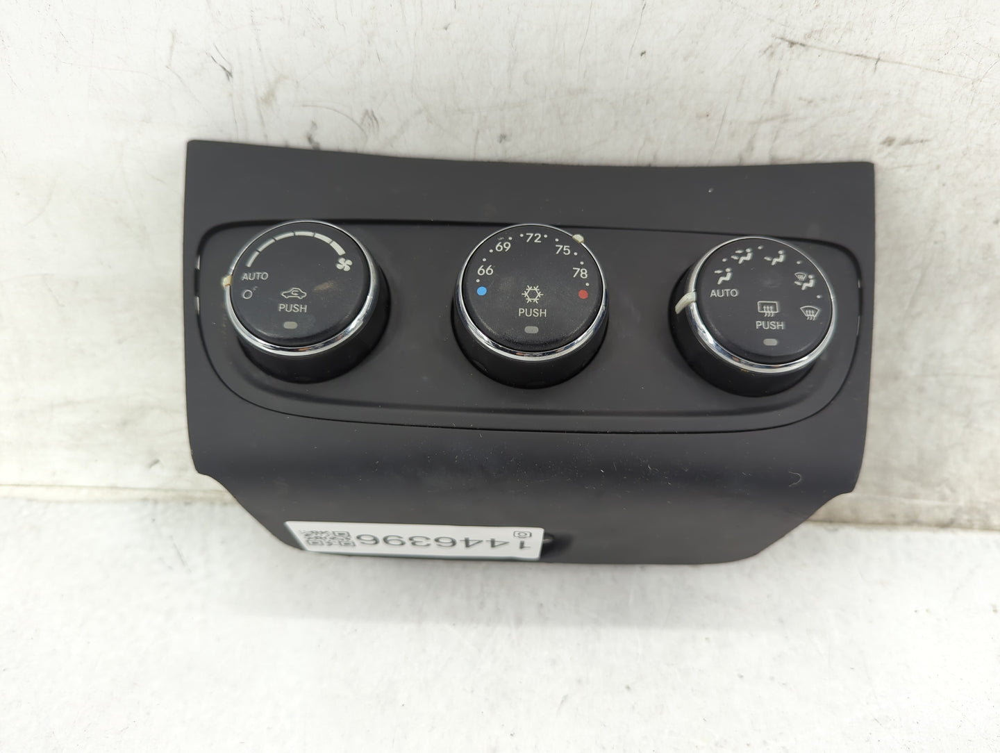 2008-2014 Dodge Avenger Climate Control Module Temperature AC/Heater Replacement P/N:P55111888AI 55111888AI Fits OEM Used Au