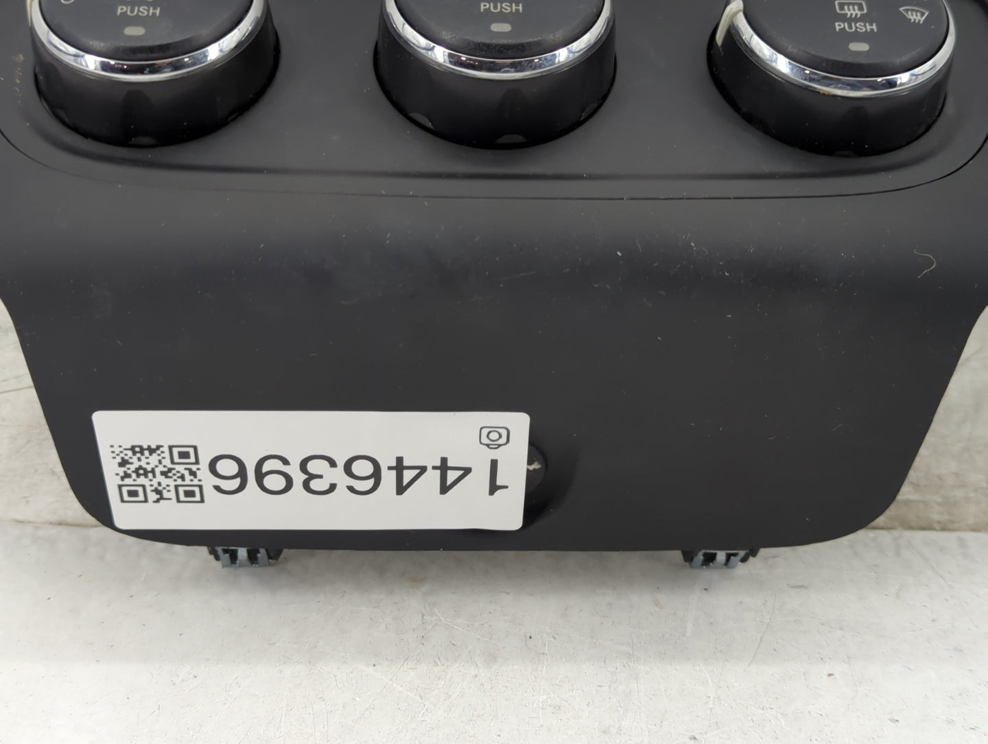 2008-2014 Dodge Avenger Climate Control Module Temperature AC/Heater Replacement P/N:P55111888AI 55111888AI Fits OEM Used Au