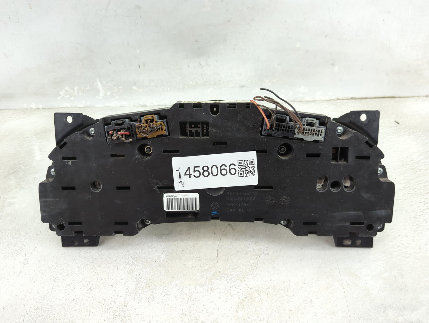 2011-2014 Dodge Avenger Speedometer Instrument Cluster Gauges 1458066 - Oemusedautoparts1.com