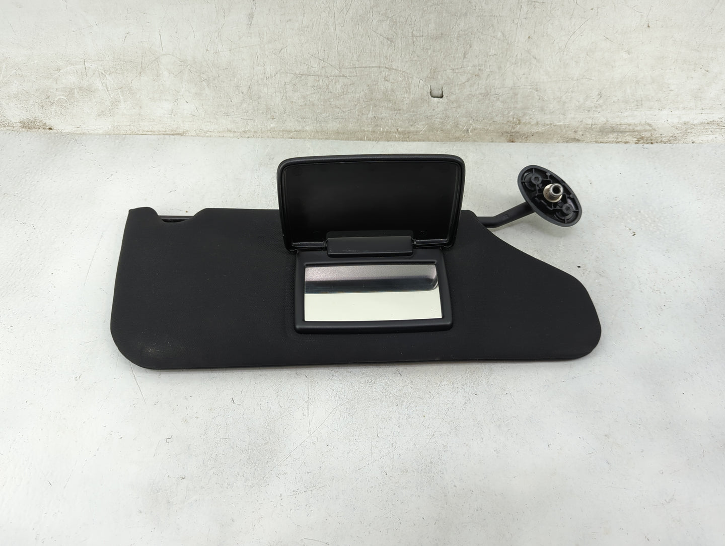 2013 Dodge Avenger Sun Visor Shade Replacement Passenger Right Mirror Fits OEM Used Auto Parts - Oemusedautoparts1.com