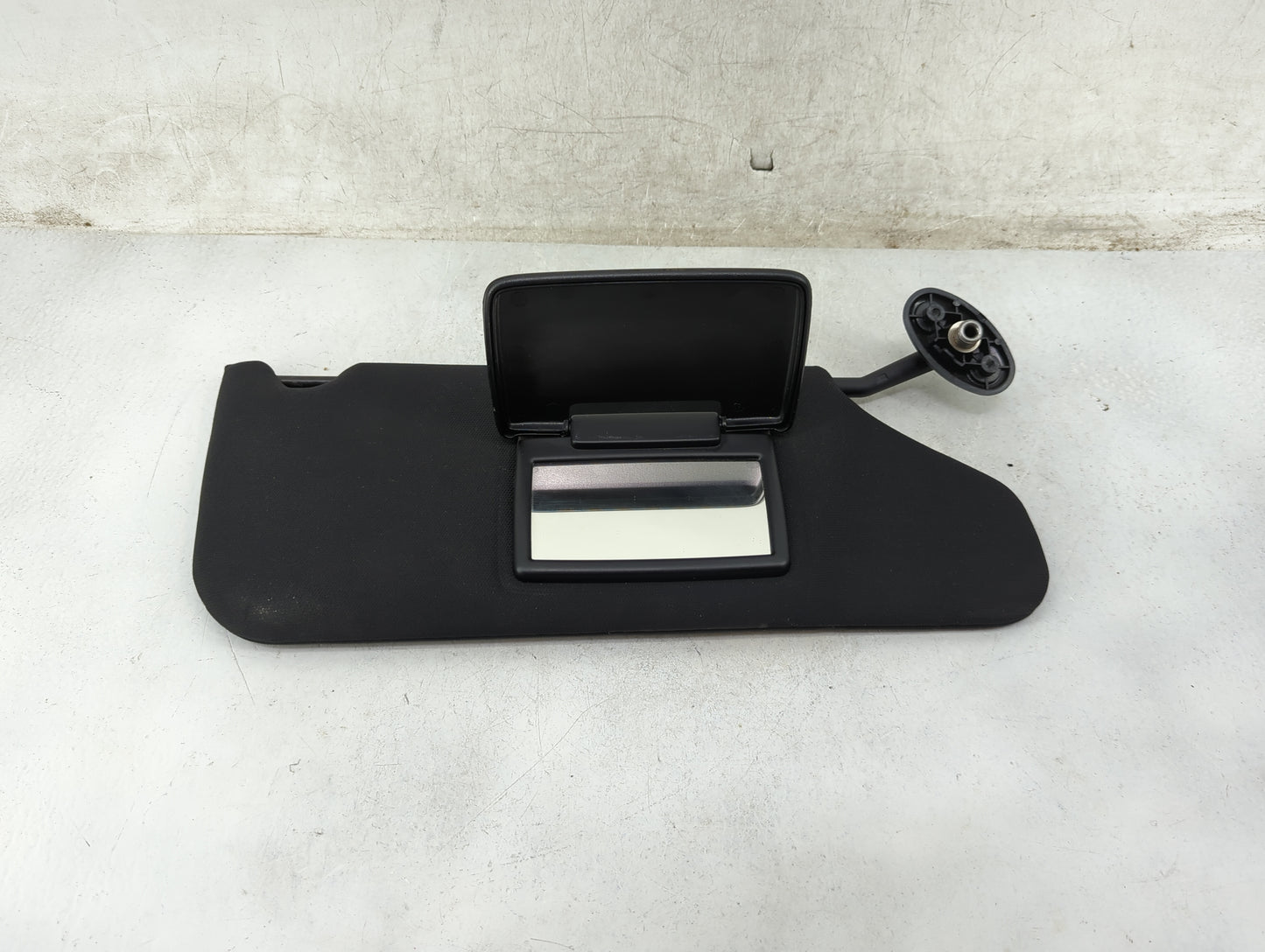 2013 Dodge Avenger Sun Visor Shade Replacement Passenger Right Mirror Fits OEM Used Auto Parts - Oemusedautoparts1.com