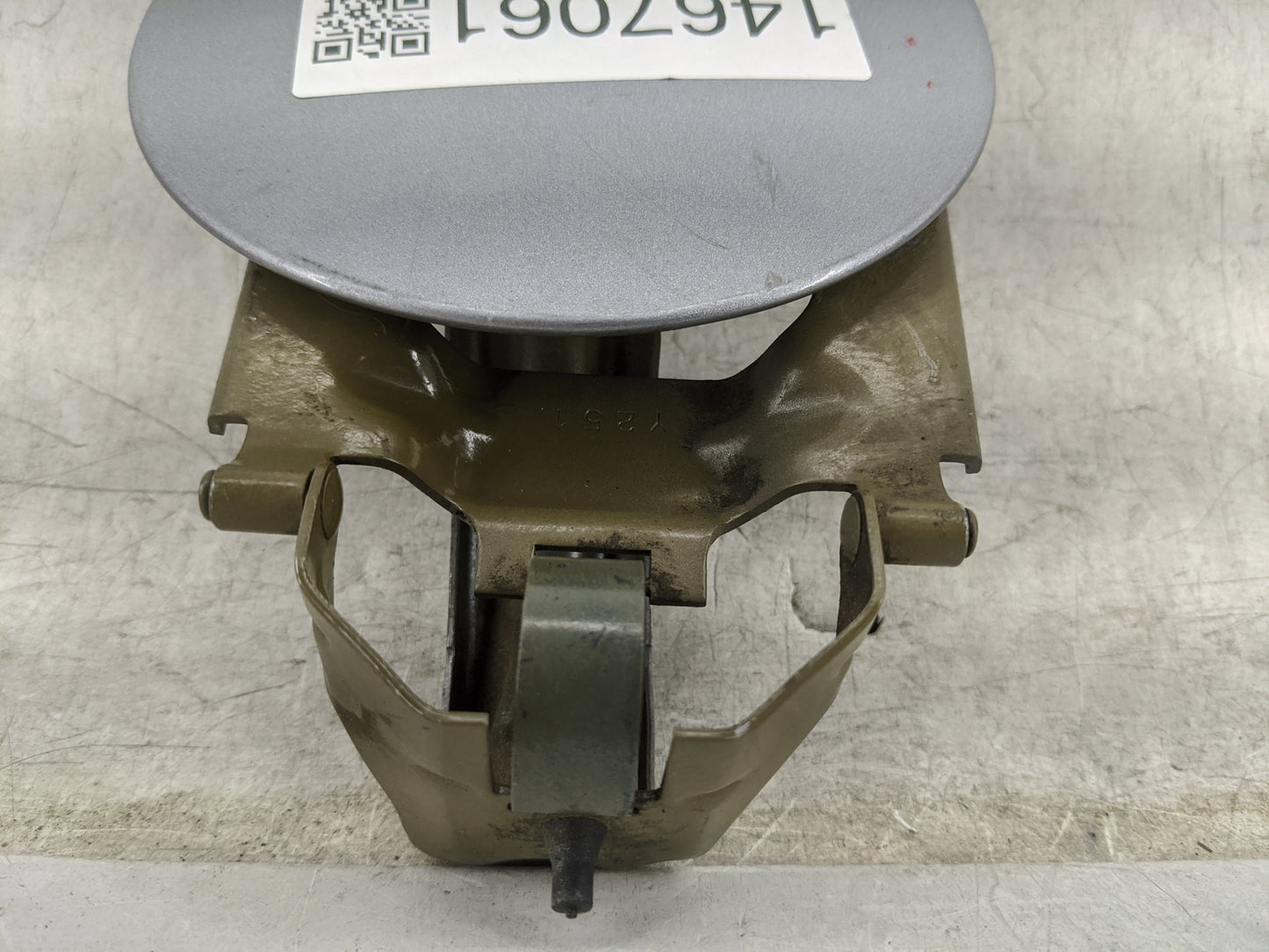 2013 Dodge Avenger Fuel Tank Door Lid Gas Tank Grey - Oemusedautoparts1.com