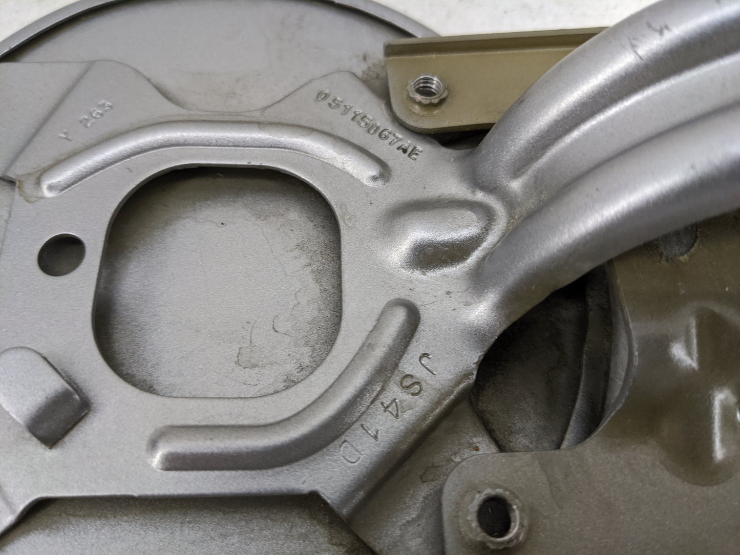 2013 Dodge Avenger Fuel Tank Door Lid Gas Tank Grey - Oemusedautoparts1.com