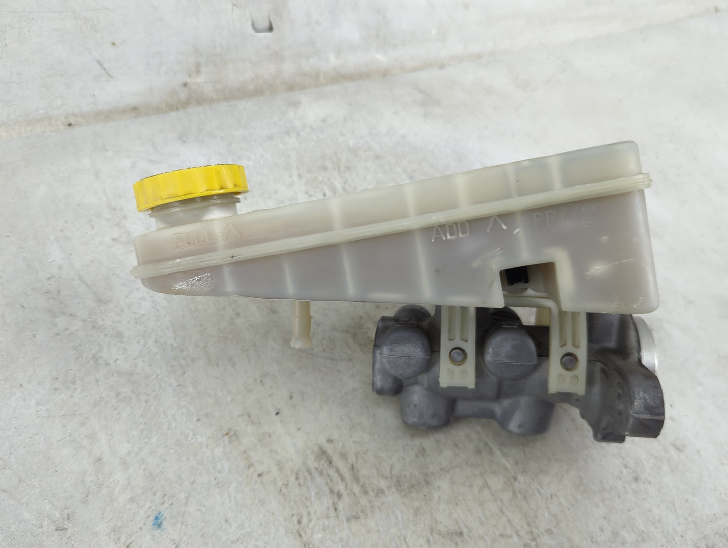 2008-2014 Dodge Avenger Brake Master Cylinder 1490526 - Oemusedautoparts1.com