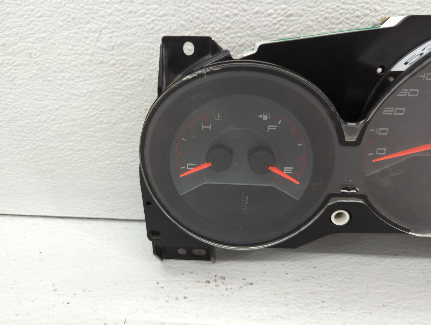2011-2014 Dodge Avenger Instrument Cluster Speedometer Gauges P/N:P56046511AH Fits Fits 2011 2012 2013 2014 OEM Used Auto Pa