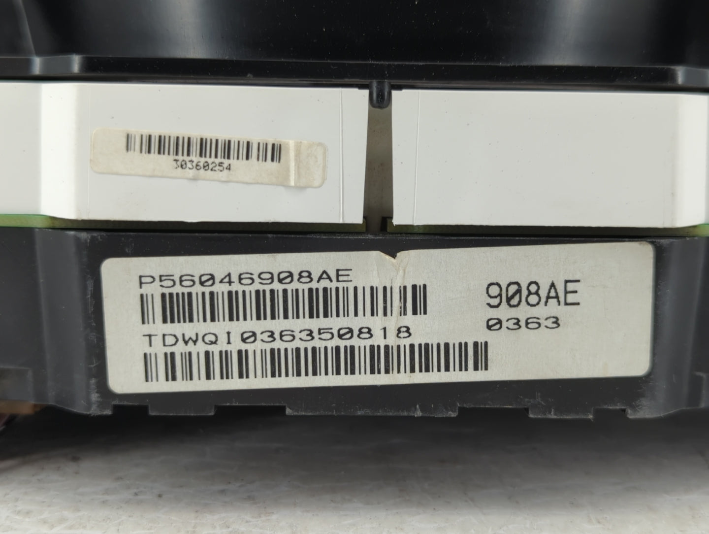 2011-2014 Dodge Avenger Instrument Cluster Speedometer Gauges P/N:P56046908AE Fits Fits 2011 2012 2013 2014 OEM Used Auto Pa