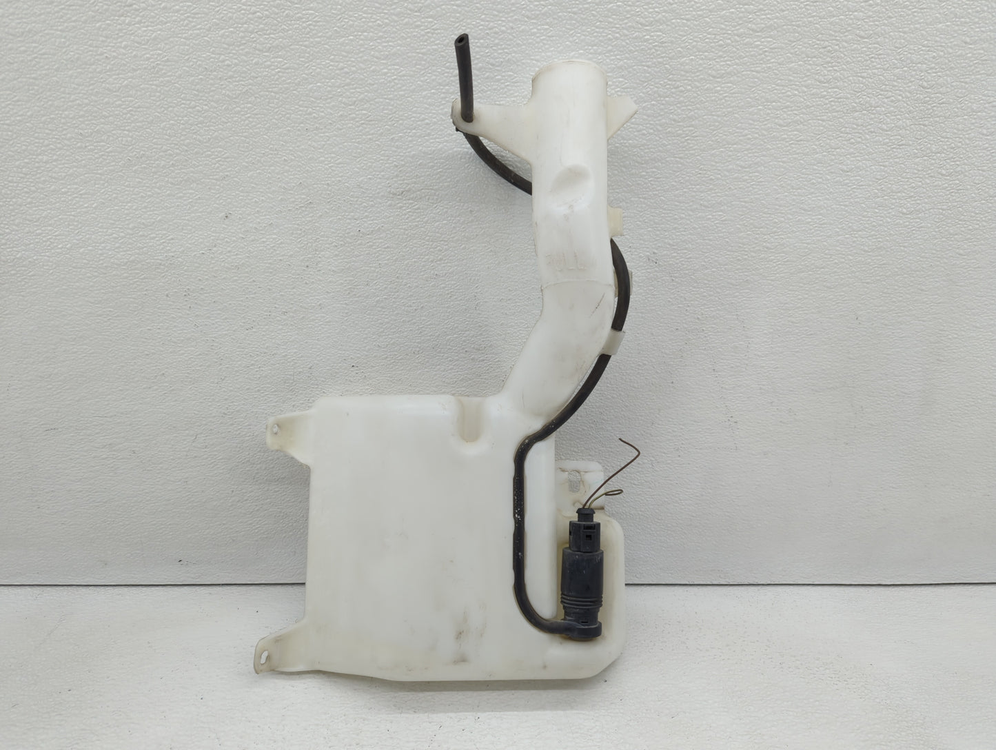 2011-2014 Dodge Avenger Windshield Washer Fluid Reservoir Bottle Oem - Oemusedautoparts1.com
